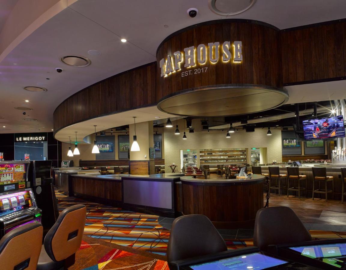 Bally'S Evansville Casino & Hotel 외부 사진
